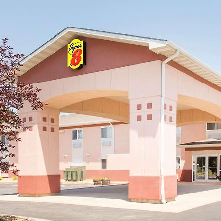 Отель Super 8 By Wyndham Iola Ks Экстерьер фото